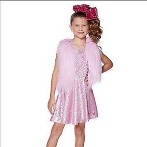JoJo Siwa costume boomerang video medium 8-10